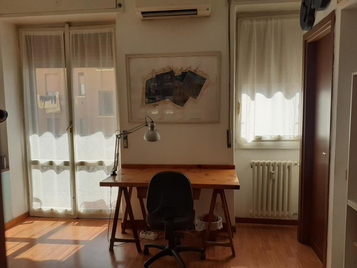 Camera A Milano Zona Nolo Cimiano Lejlighed Eksteriør billede